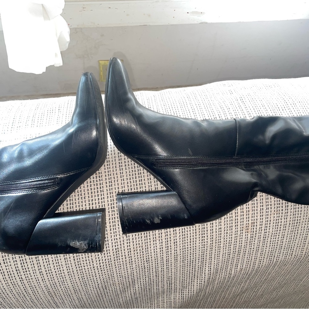 Black Knee-High Leather Boots - Picture 8 of 10